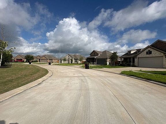4th image of 1621 Black Oak Dr