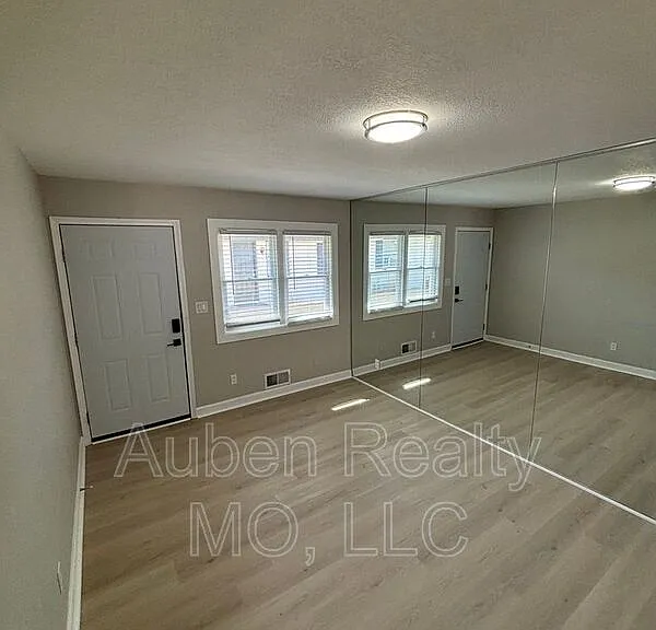 3143 Puckett Rd #740 — Photo 4