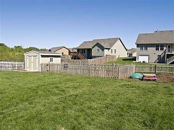 3rd image of 611 Hidden Valley Dr