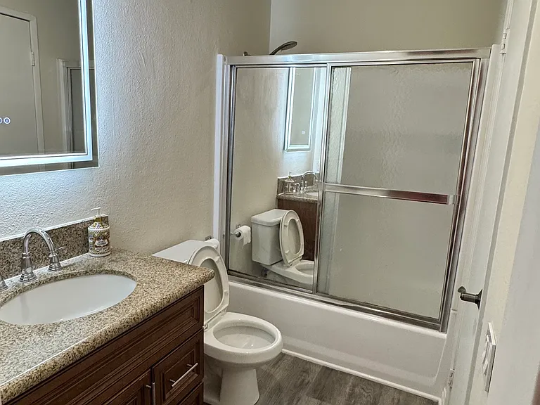 9600 Van Nuys Blvd #107 — Photo 13