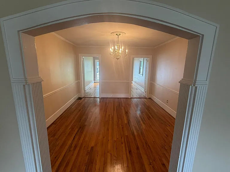 213 Haynsworth St — Photo 7