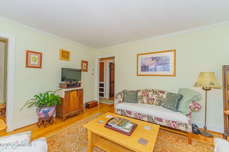 4th image of 868 8th Avenue