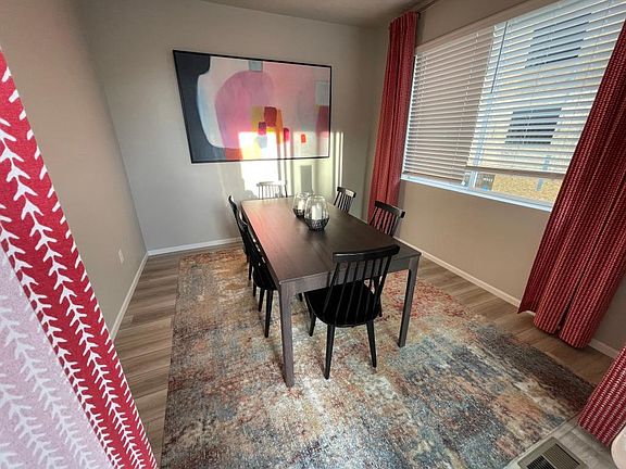 3rd image of 5683 Vivian St