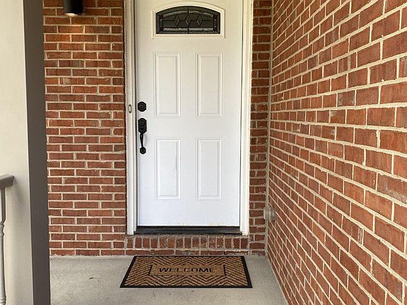 2nd image of 10185 Scarletoak Dr