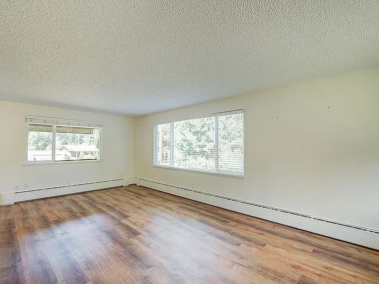 18021 Issaquah Hobart Rd SE — Photo 22