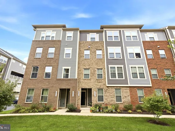 24719 Monk Meadows Ter, Sterling, VA 20166