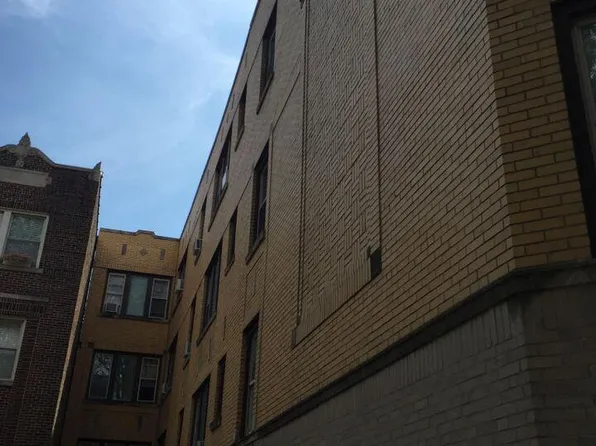 2011 N Leavitt St #1W, Chicago, IL 60647