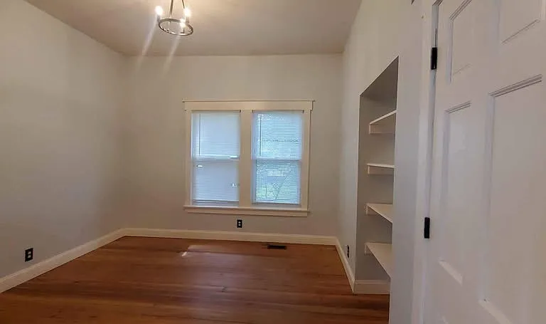 1608 Lawson Ave — Photo 6