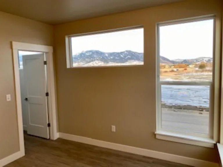1295 Thomas Dr #204 — Photo 7