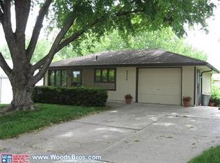 5506 Cloudburst Ln, Lincoln, NE 68521