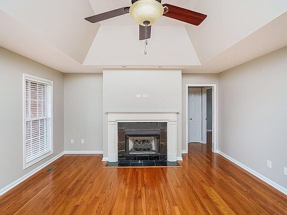3rd image of 1108 Gray Bill Dr