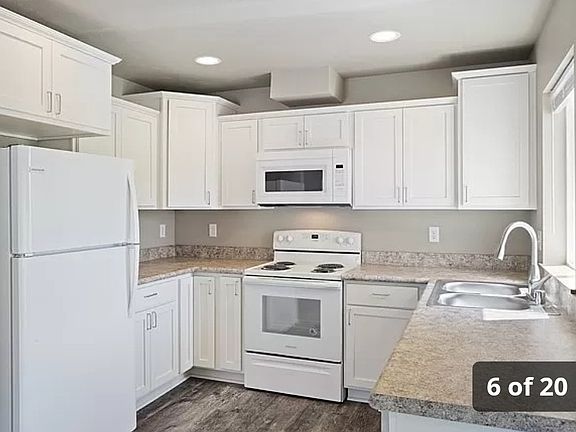 4th image of 612 S Margaret Ave #A