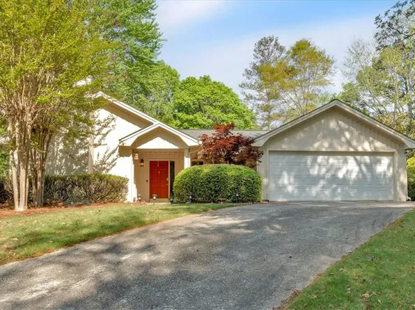 30 Sweetwood Ct, Roswell, GA 30076
