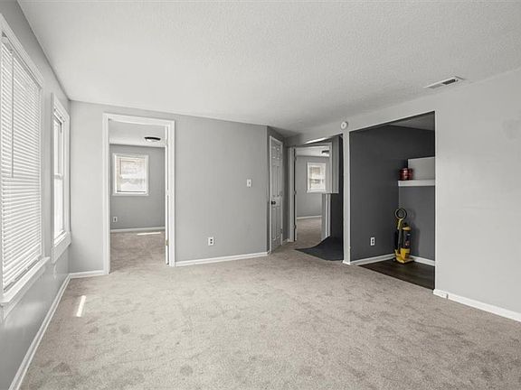 3rd image of 628 E Fair St #1