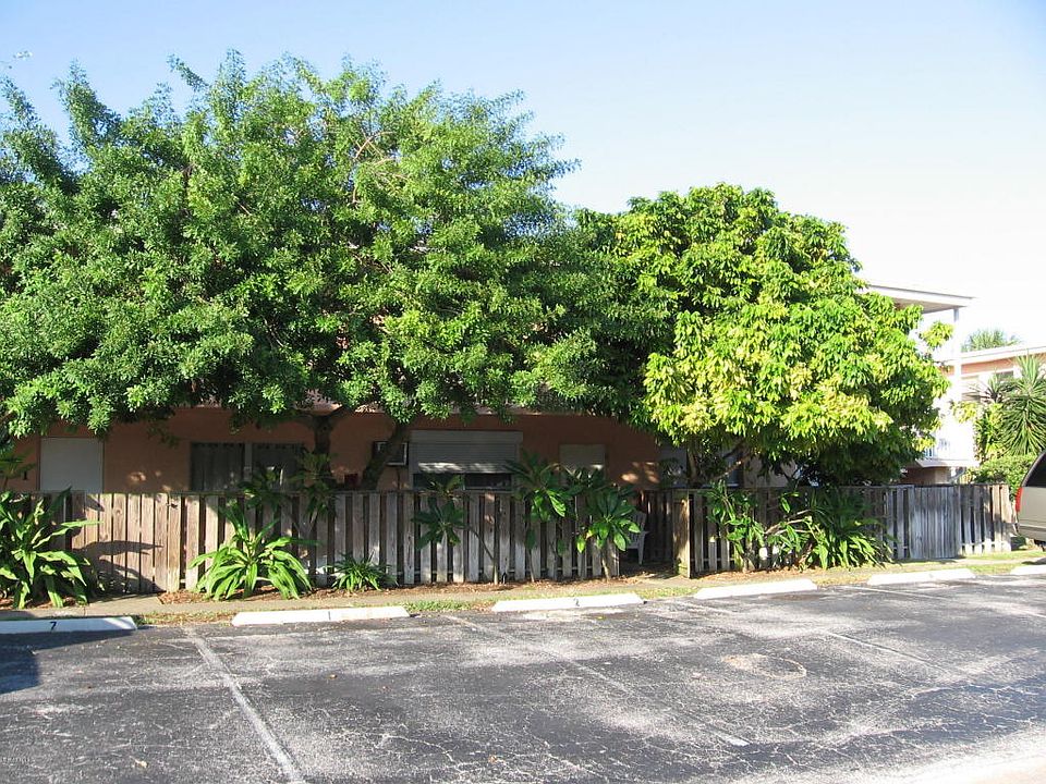 1st image of 420 Tyler Ave #33
