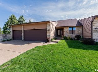 3361 E Ridge Dr, Bettendorf, IA 52722