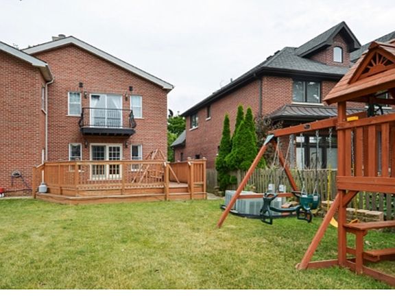 3rd image of 6554 N Trumbull Ave
