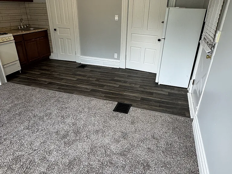 420 W 12th St #1 — Photo 5
