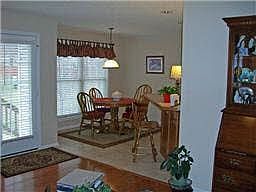 5th image of 824 Isaac Dr
