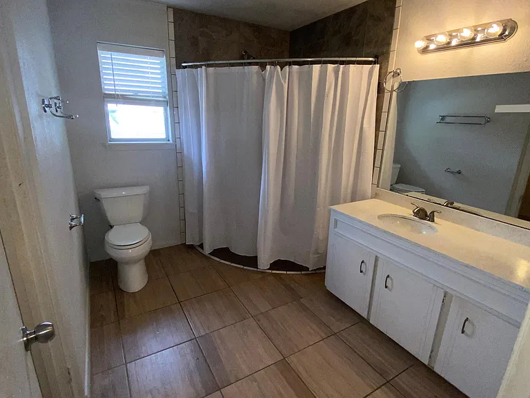 943 Waterview St — Photo 19