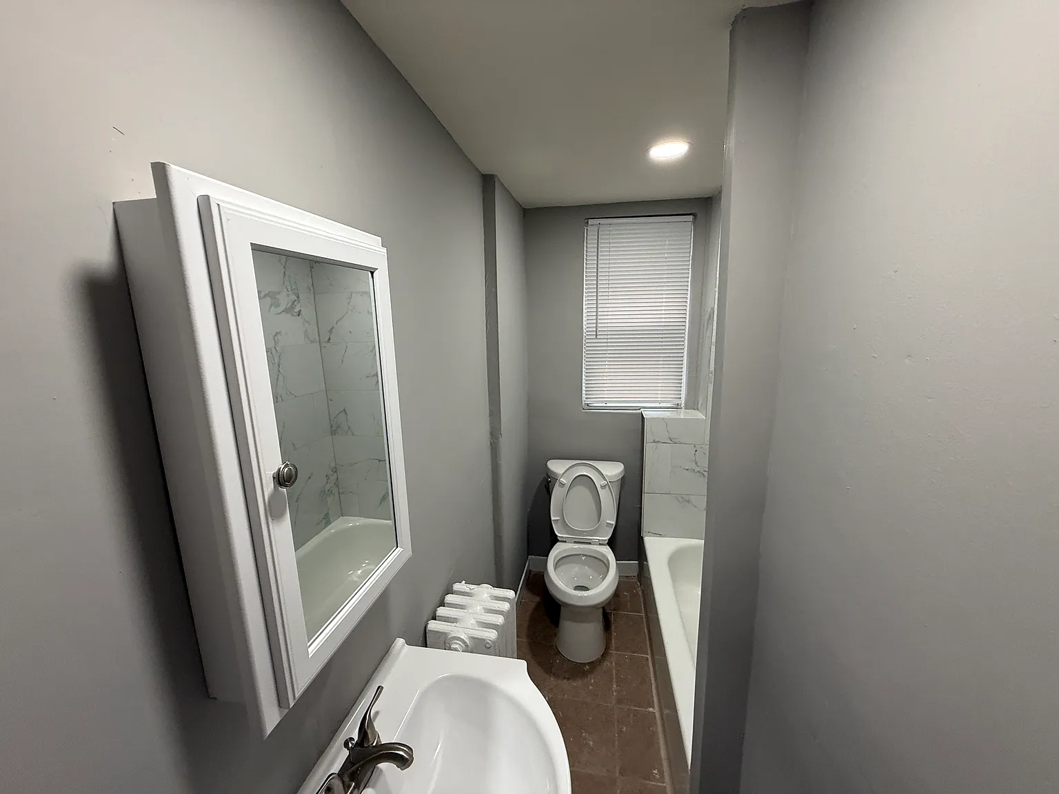 218 Court Ave — Photo 2