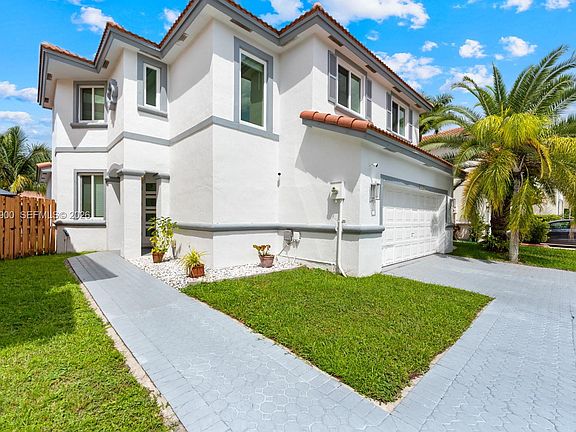 2nd image of 15585 SW 112th Way