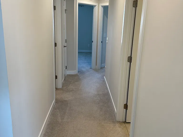 221 Pryor Dr — Photo 15