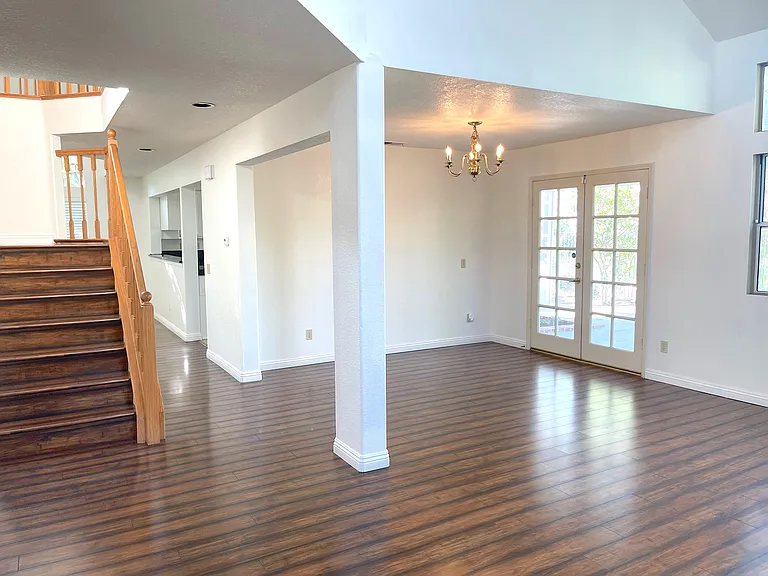 2985 Amber Dr — Photo 9