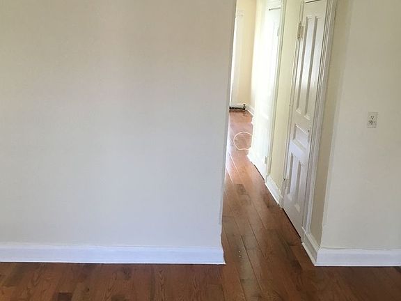2nd image of 131 Quincy St APT 4