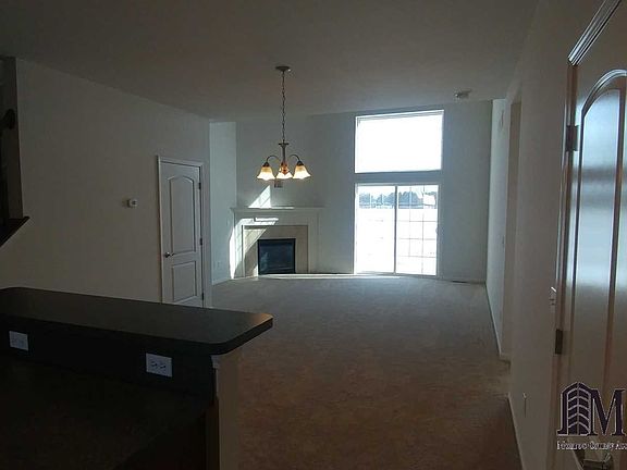 4th image of 841 Plum Village Dr