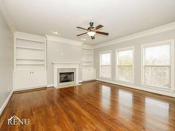 4th image of 1338 Sweetwater Dr