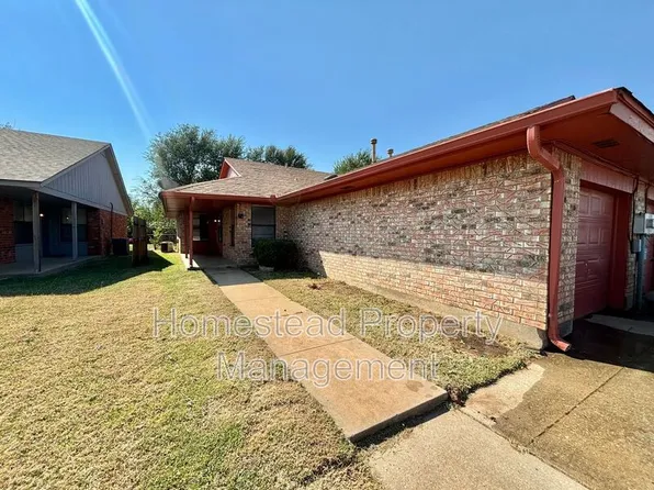 144 Barrett Pl, Edmond, OK 73003