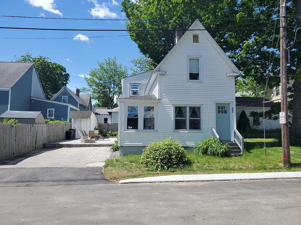 55 Fern Ave #A