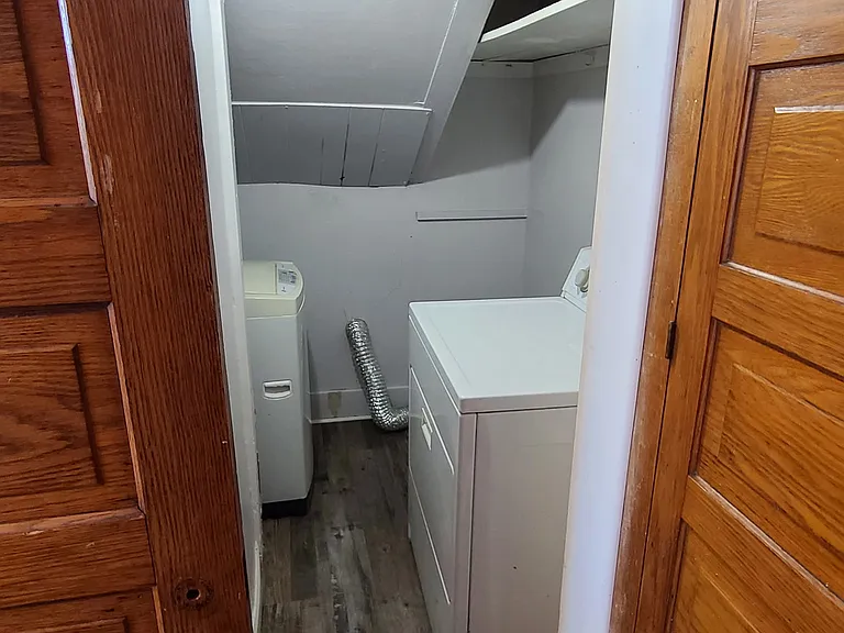 422 W Burr Oak St #2 — Photo 12