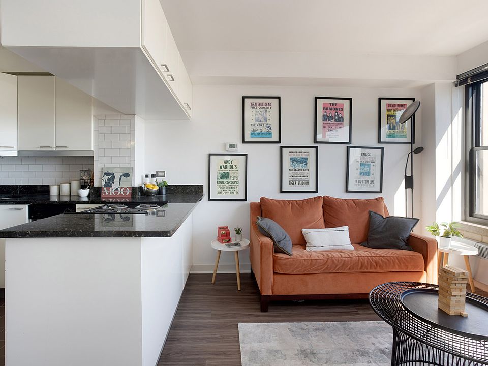 Dining/Living room