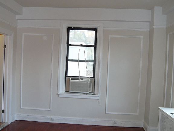 3rd image of 151 W 74th St APT 5C
