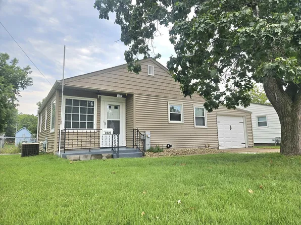 1030 Climer St, Muscatine, IA 52761