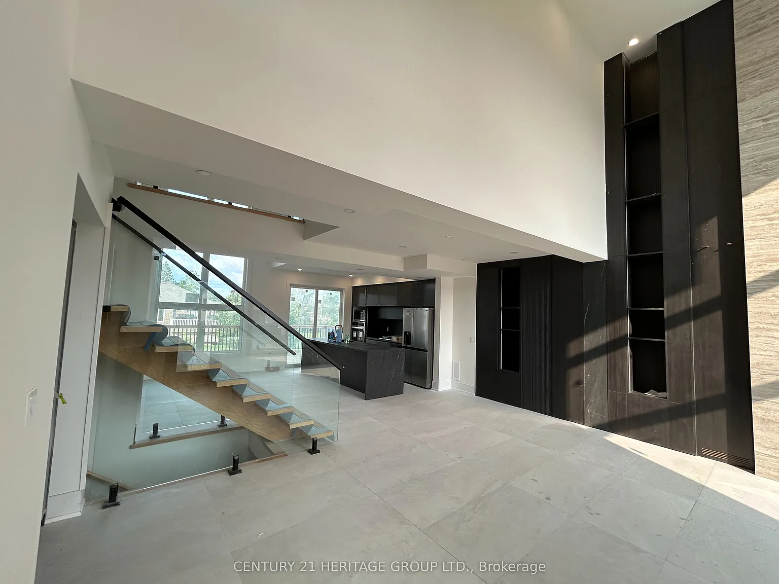 5 bed, $3,500 — Photo 3