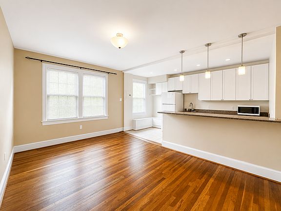 5th image of 3446 Connecticut Ave NW APT 507