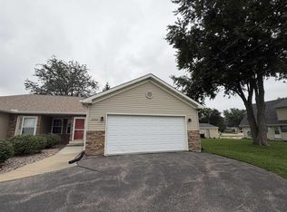 2302 Bootmaker Dr N, Beloit, WI 53511