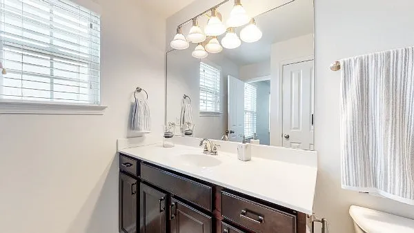 2 bed, 2.5 bath, 1650 sqft, $1,850 — Photo 4