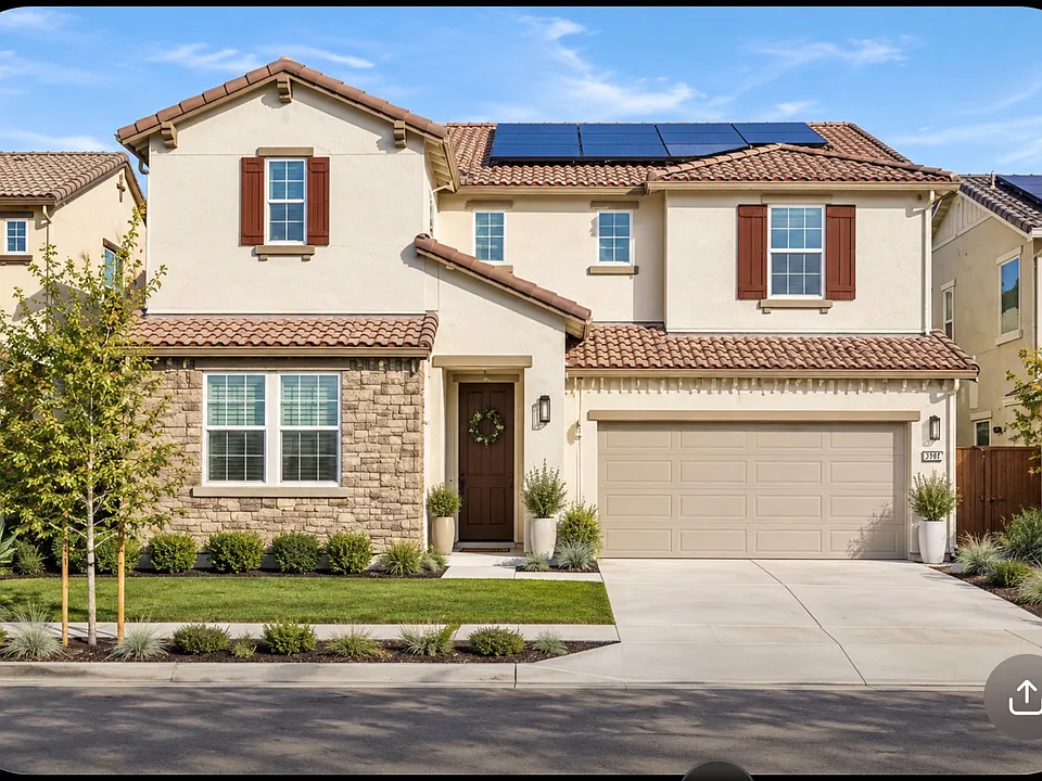 245 Sespe Creek Ave