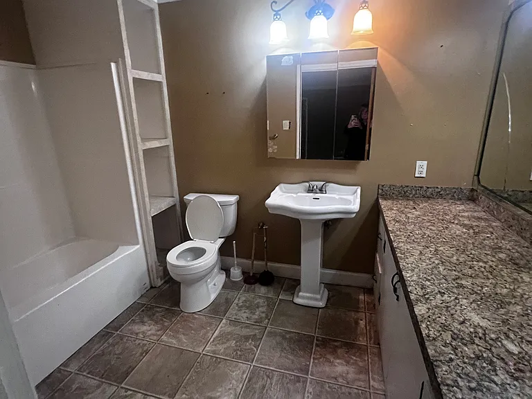 122 Tally Ho Ln — Photo 18