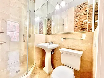 Rented by Century 21 Premier 