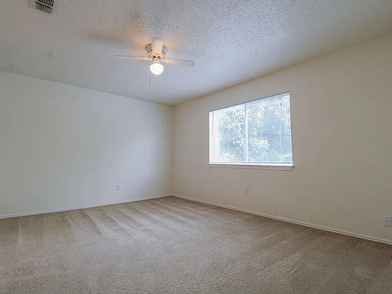 6214 Ridge Glade St — Photo 23