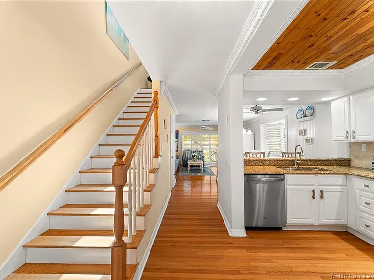 1550 S Ocean Drive Ln #A3-unit A3 — Photo 4