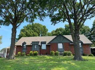 1202 NW 6th St #1202, Blue Springs, MO 64014