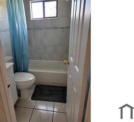2nd image of 29 W 34th St