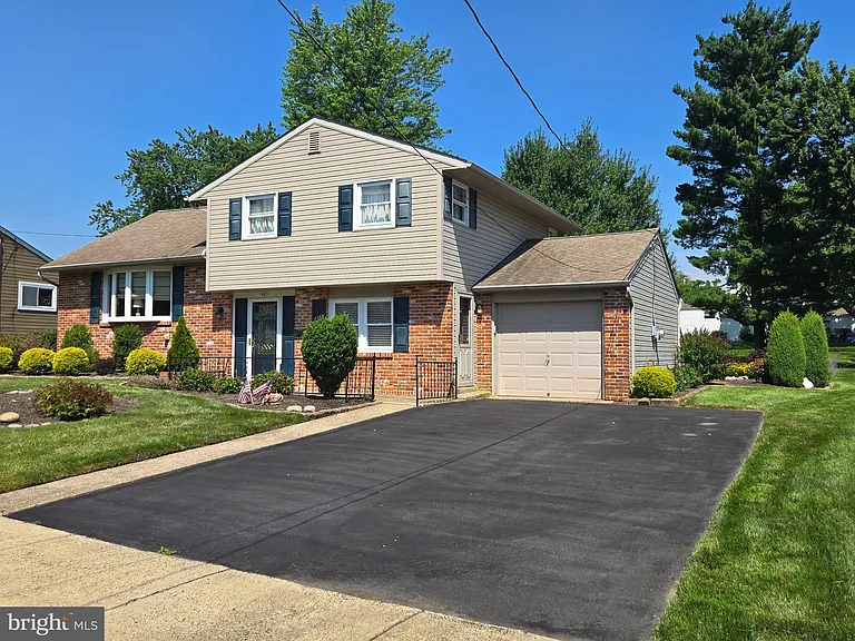 425 Silver Ave — Photo 3