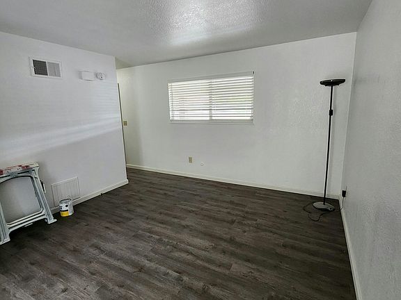 Living Room facing entrance